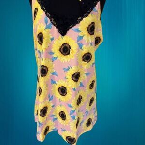 Sunflower Lace V Neck Tank Top  4195  3X  NWT Boutique